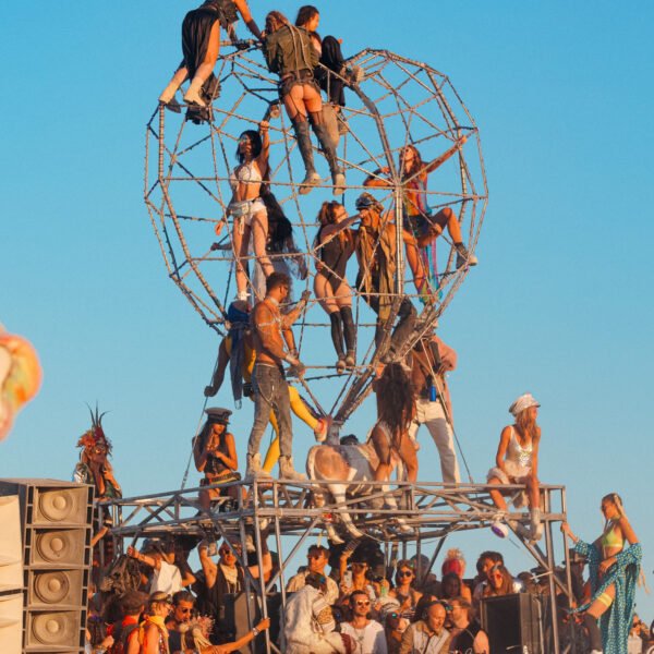 burning-man-2022-vitaly-cheresh-skyogi-productions-3